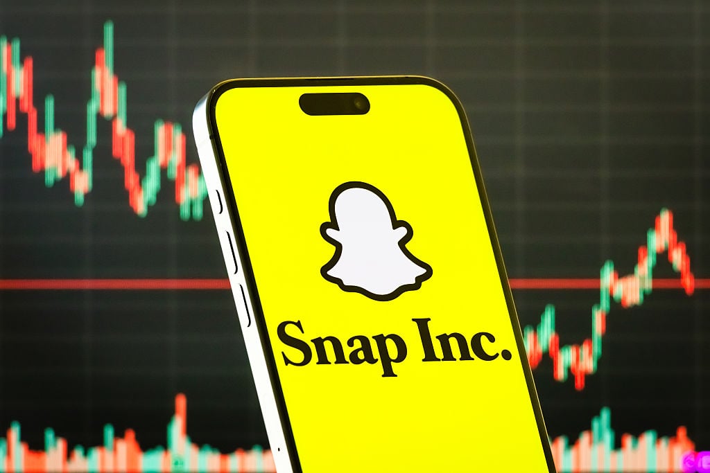 Snapchat To Start Charging For Memories Storage: Find Out If You’ll Pay
