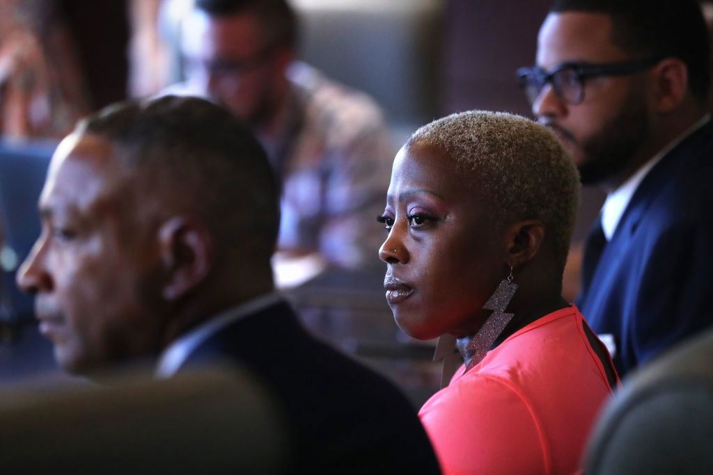 Kenneka Jenkins’ Mother Seen Wandering Naked In Chicago Screaming Justice For Her Daughter