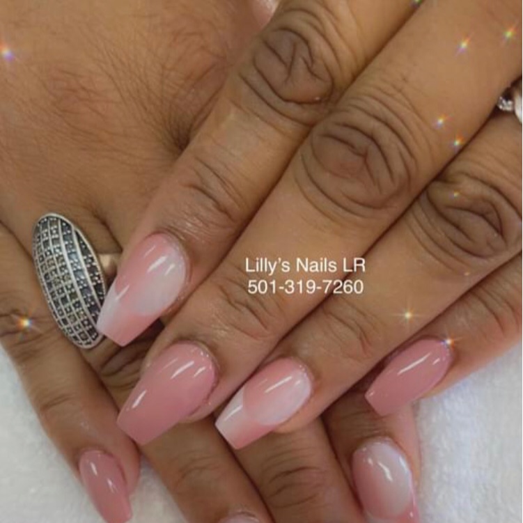 Lilly's Nails LR Lilly's Nails LR